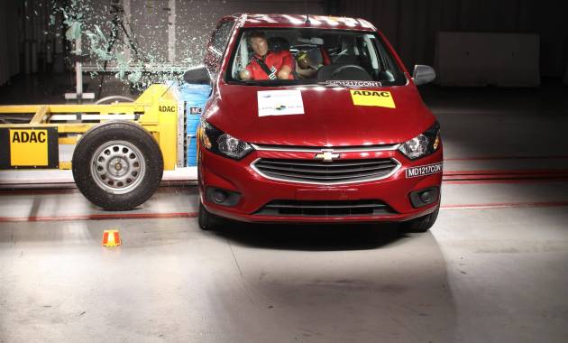 crash test lateral onix nota zero