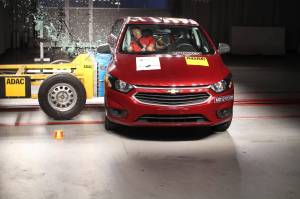 crash test lateral onix nota zero