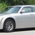 chrysler_300c_1