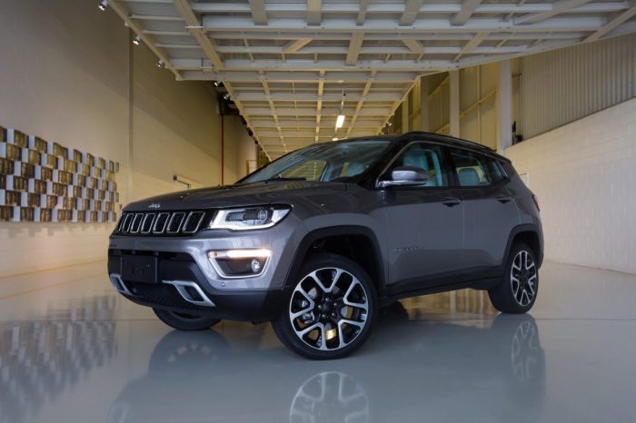 compras racionais de carros jeep compass frente