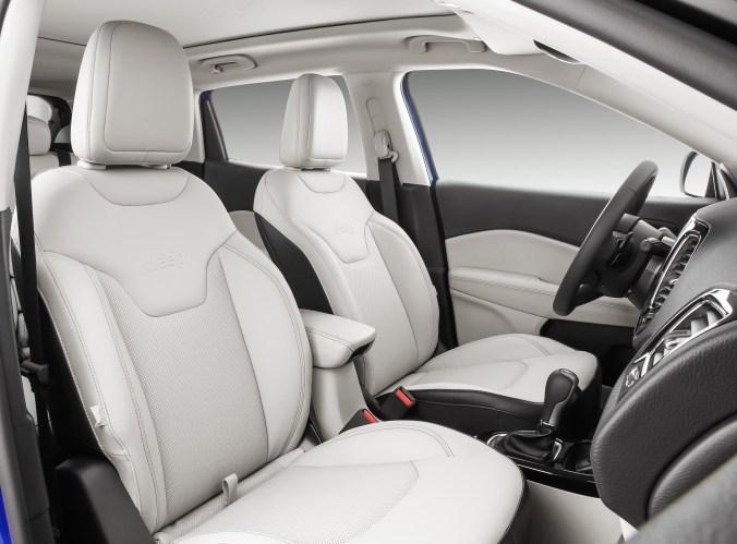 compras racionais de carros jeep compass interior