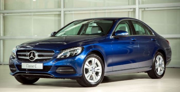 compras racionais de carros mercedes C180 frente