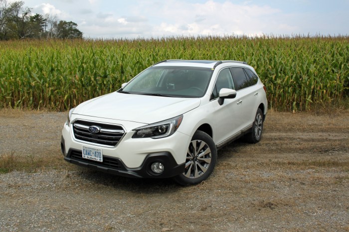 compra de carros entusiasta gearhead subaru outback frente