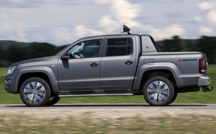 compra de carros entusiasta gearhead vw amarok v6 lateral