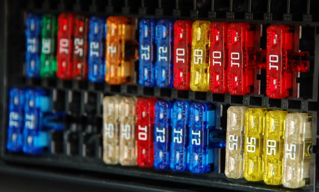 7 dicas para preservar o sistema elétrico do seu carro