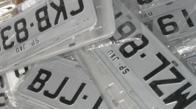 descobrir estado de licenciamento do carro