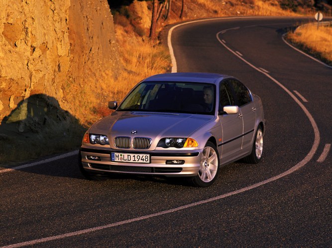 BMW 323i 1998