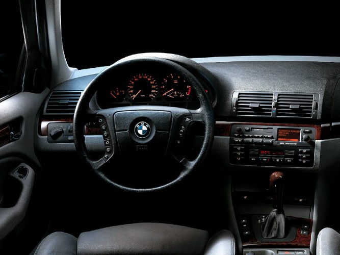 BMW 328i E46 painel