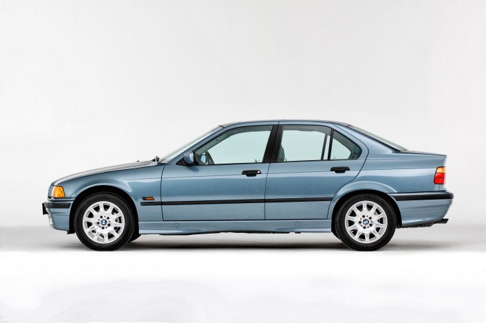 BMW 325i E36 1992 perfil