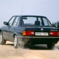 P90181328_highRes_40-anniversary-bmw-3
