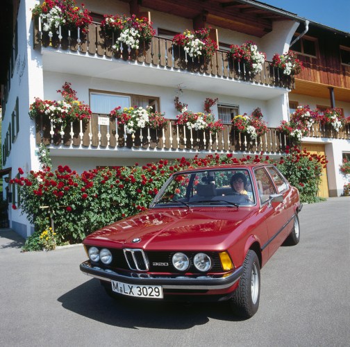 BMW 320 E21