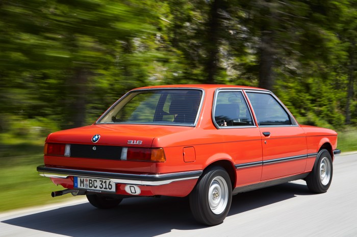 BMW Série 3 1975 clássica