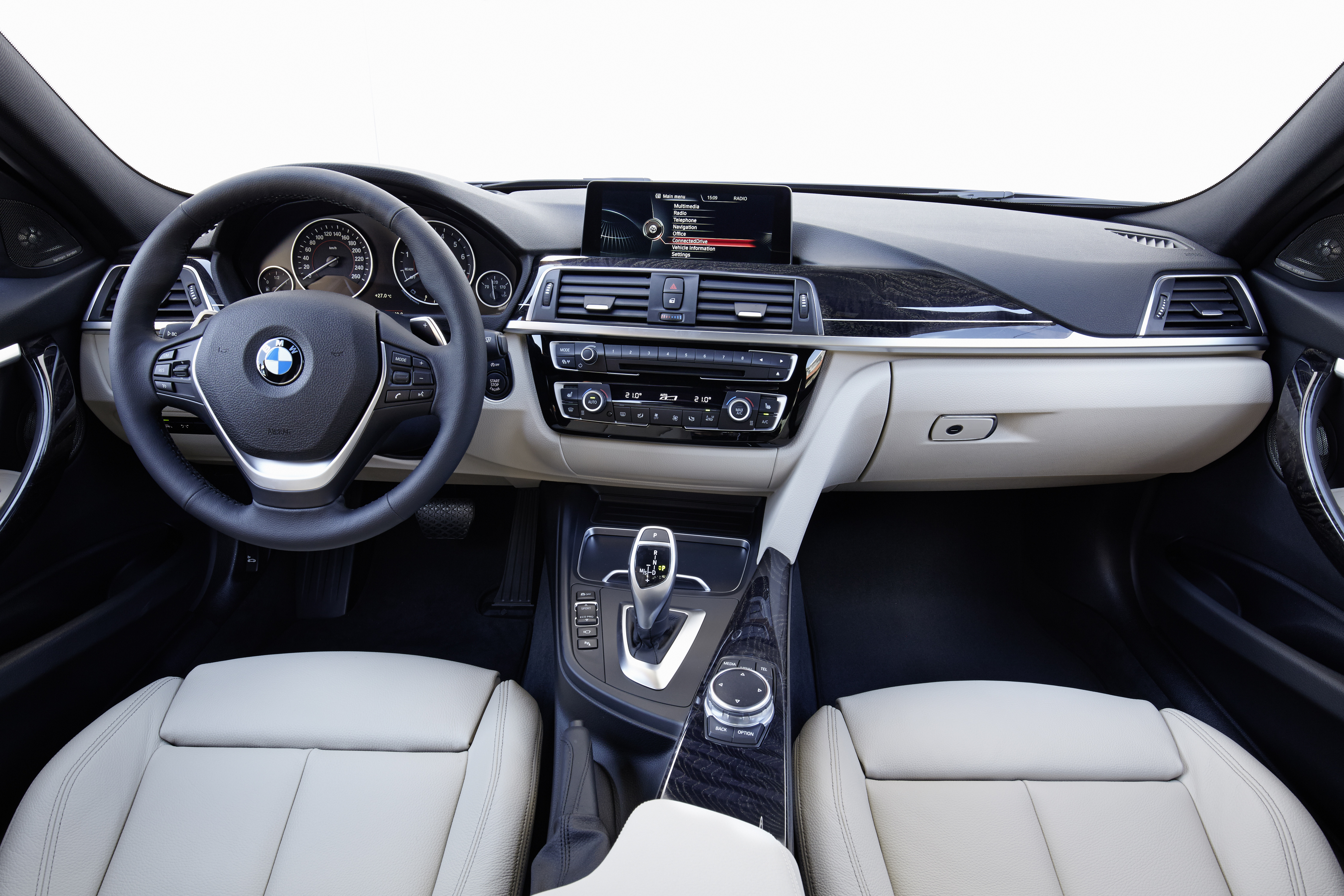 bmw série 3 F30 2016 foto HD interior
